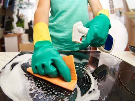 Flexible commercial cleaning team working around Kingston Upon Thames access needs